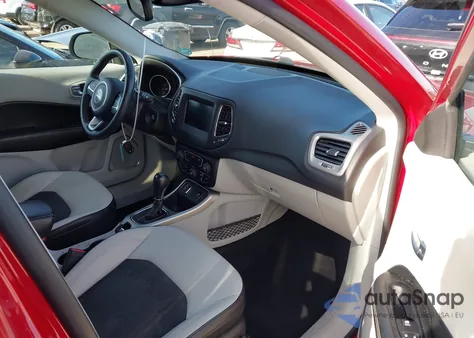 2019 Jeep Compass Sun And Wheel Fwd z USA, uszkodzony, nr VIN 3C4NJCBB4KT769741